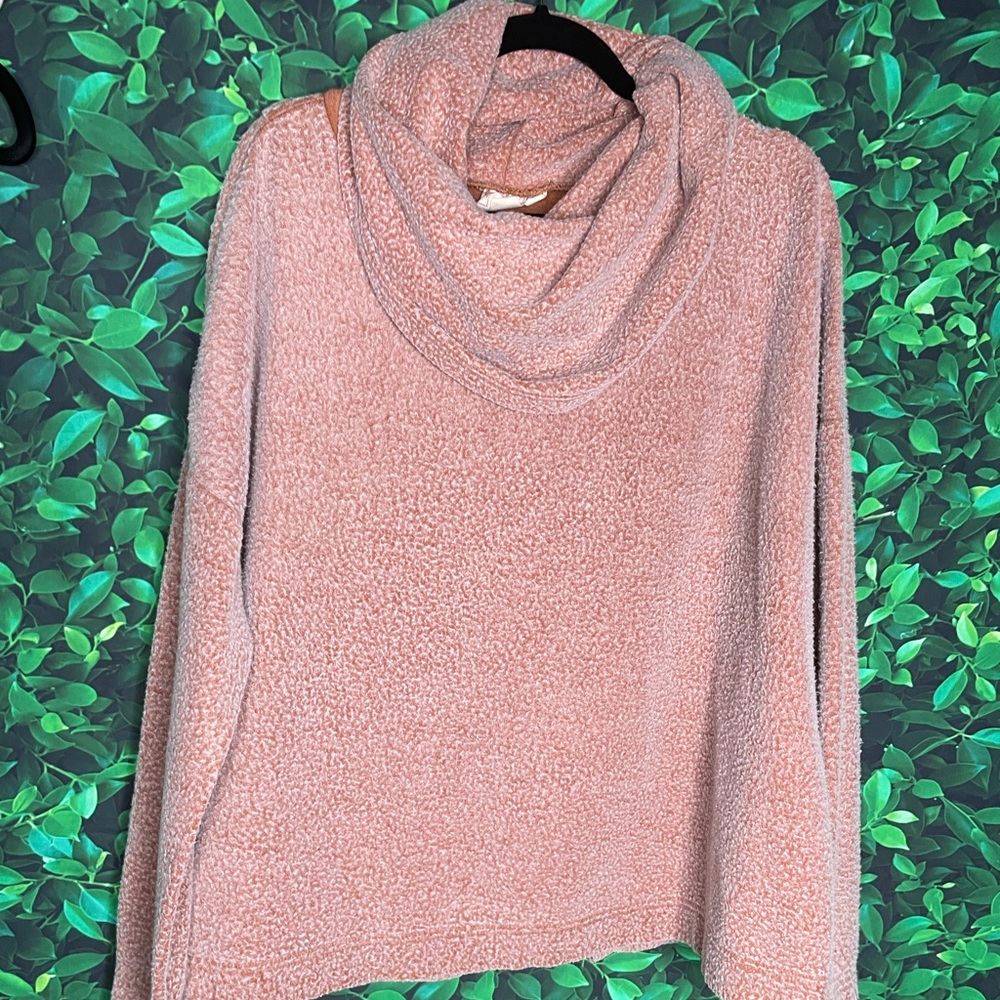Fuzzy open back sweater from buckle size large